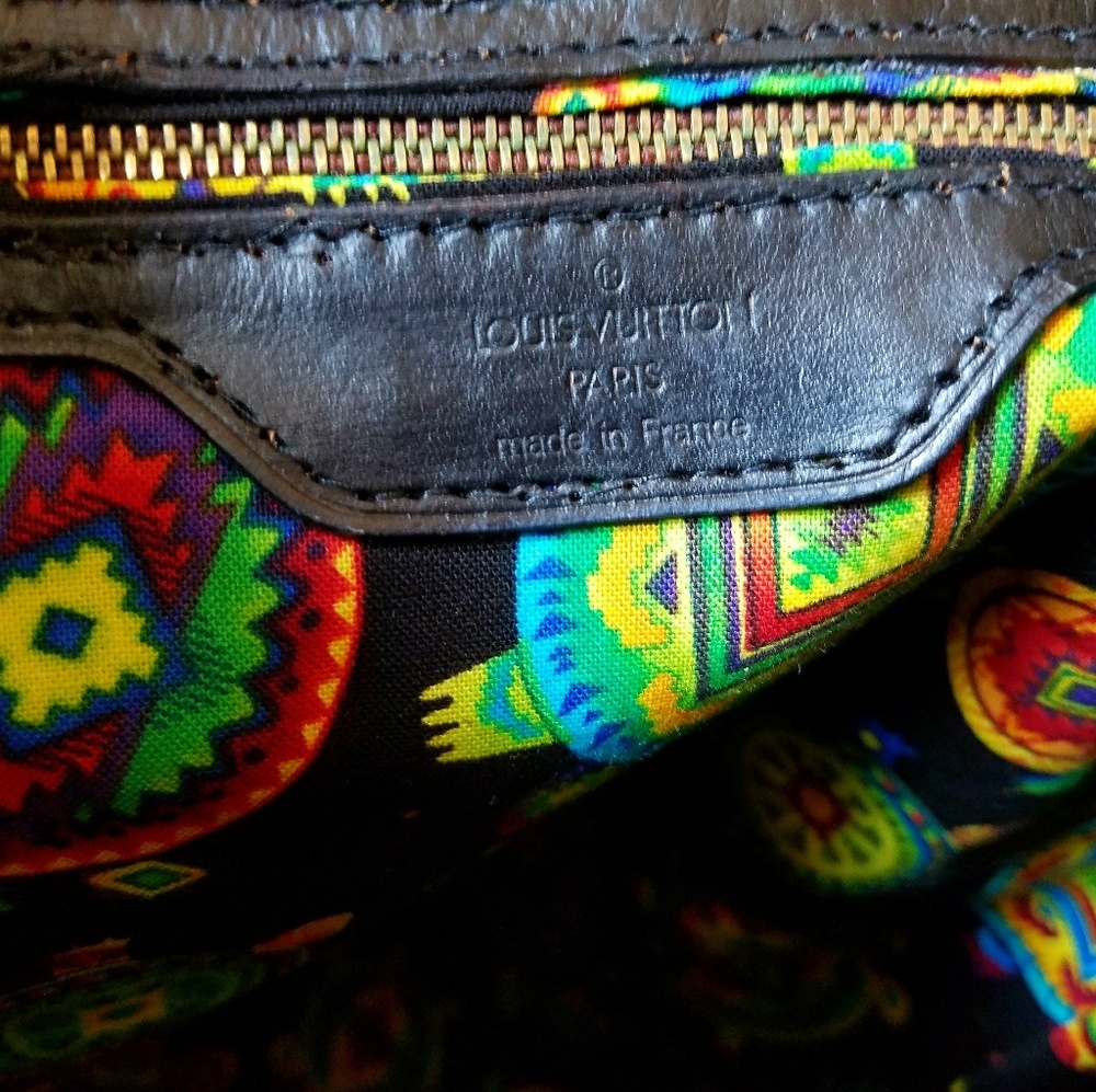 Louis Vuitton Bucket GM Revamped - Picture 3 of 7
